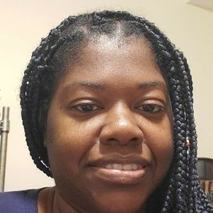 Meet your Posher, Latoya